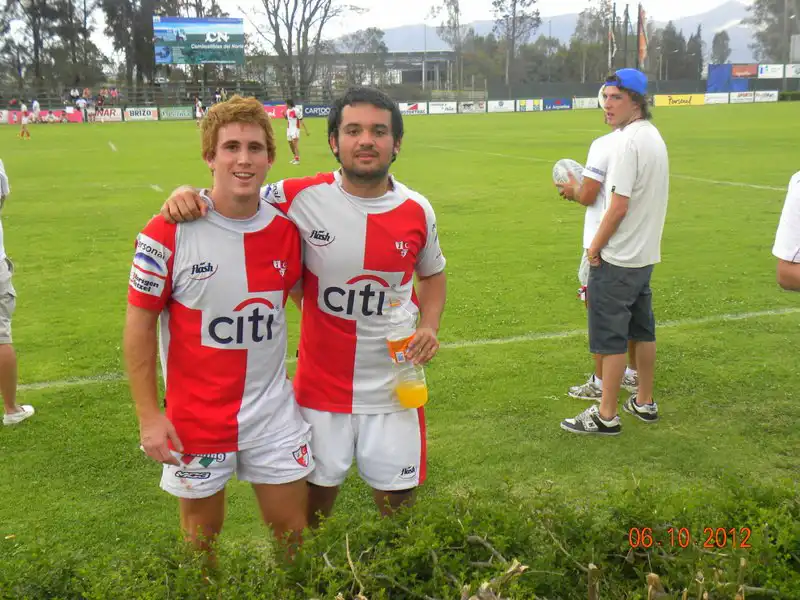 Colo: Ex Rugbista & Músico/DJ - Indómito