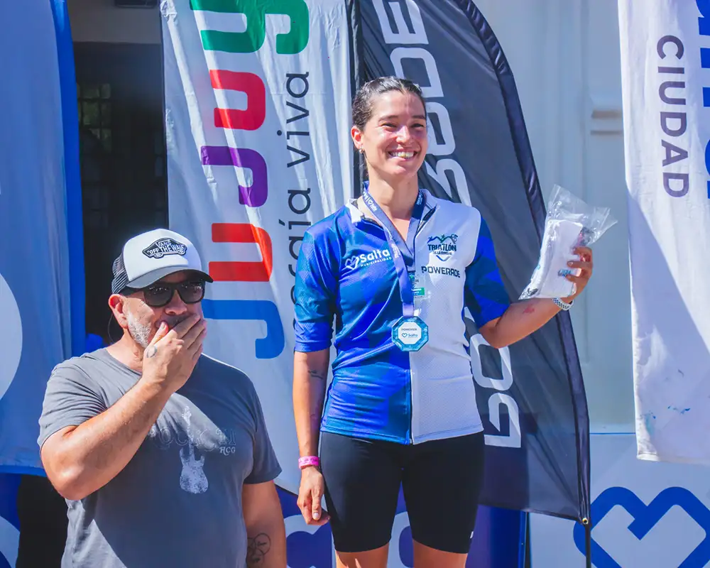 Cerca de 700 deportistas participaron del Triatlón de la Cumbre - Indómito
