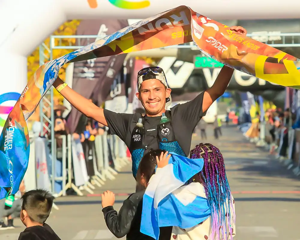 Épica pura en San Martín de los Andes: Patagonia Run se consagra como la carrera más imponente del planeta - Indómito