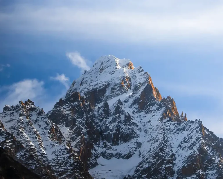 Dos argentinos caen mientras escalan el Mont Blanc